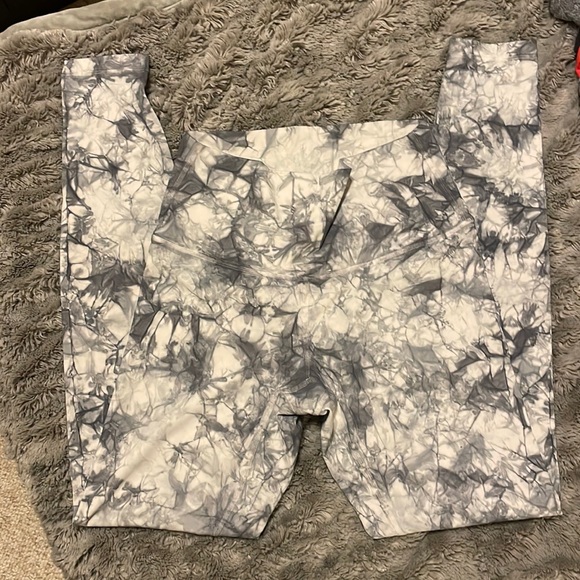 lululemon athletica Pants - NWOT Shibori Tie Dye Lululemon Leggings